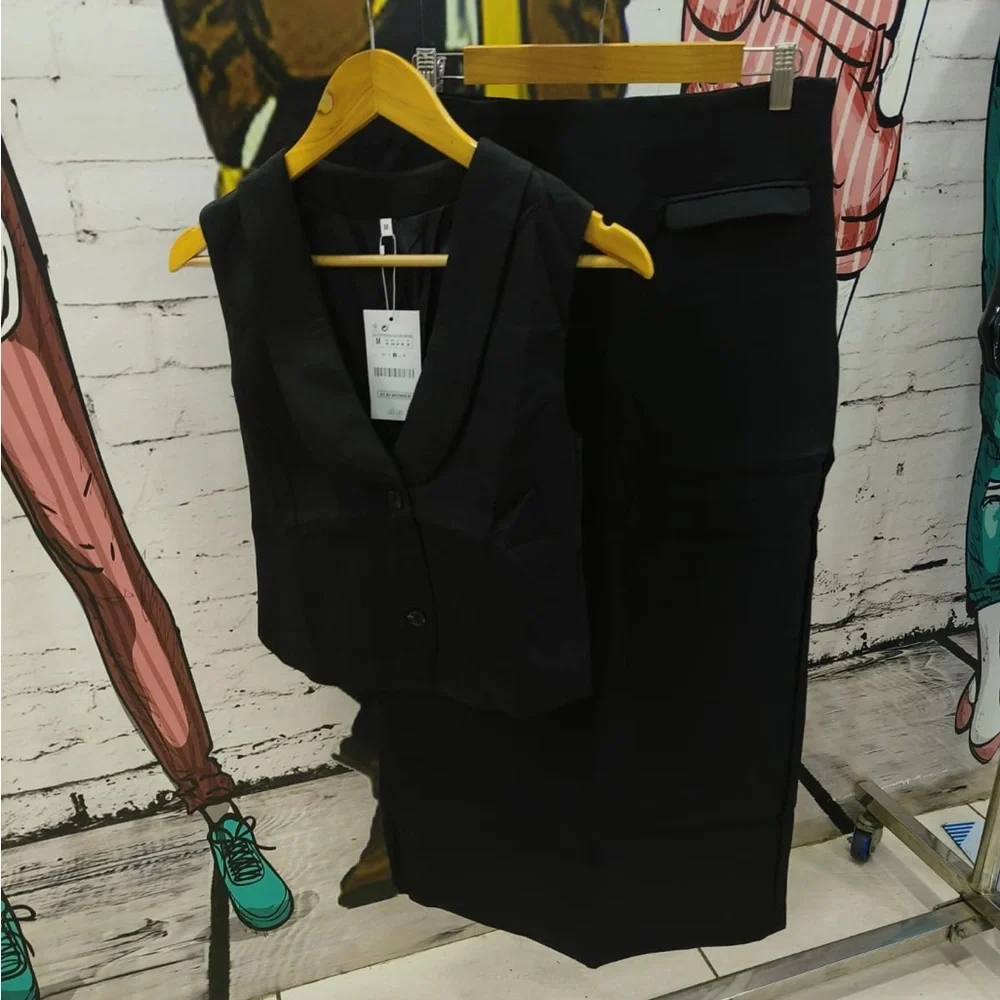 Imported New Waist coat & skirt set - Picture 3 of 3